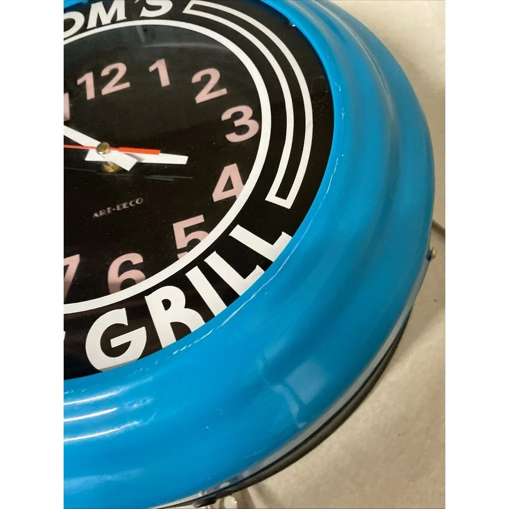 Vintage Mom Bar And Grill Light Clock 14
